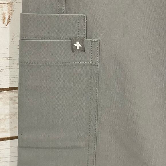 Figs Men's Axim Cargo Scrub Pants - Gray - Small - Picture 9 of 16